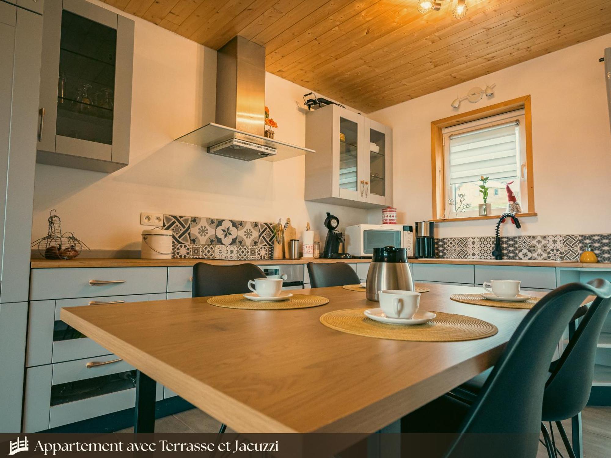 Les Appartements Du Pont Alsort Froid-Chapelle 외부 사진